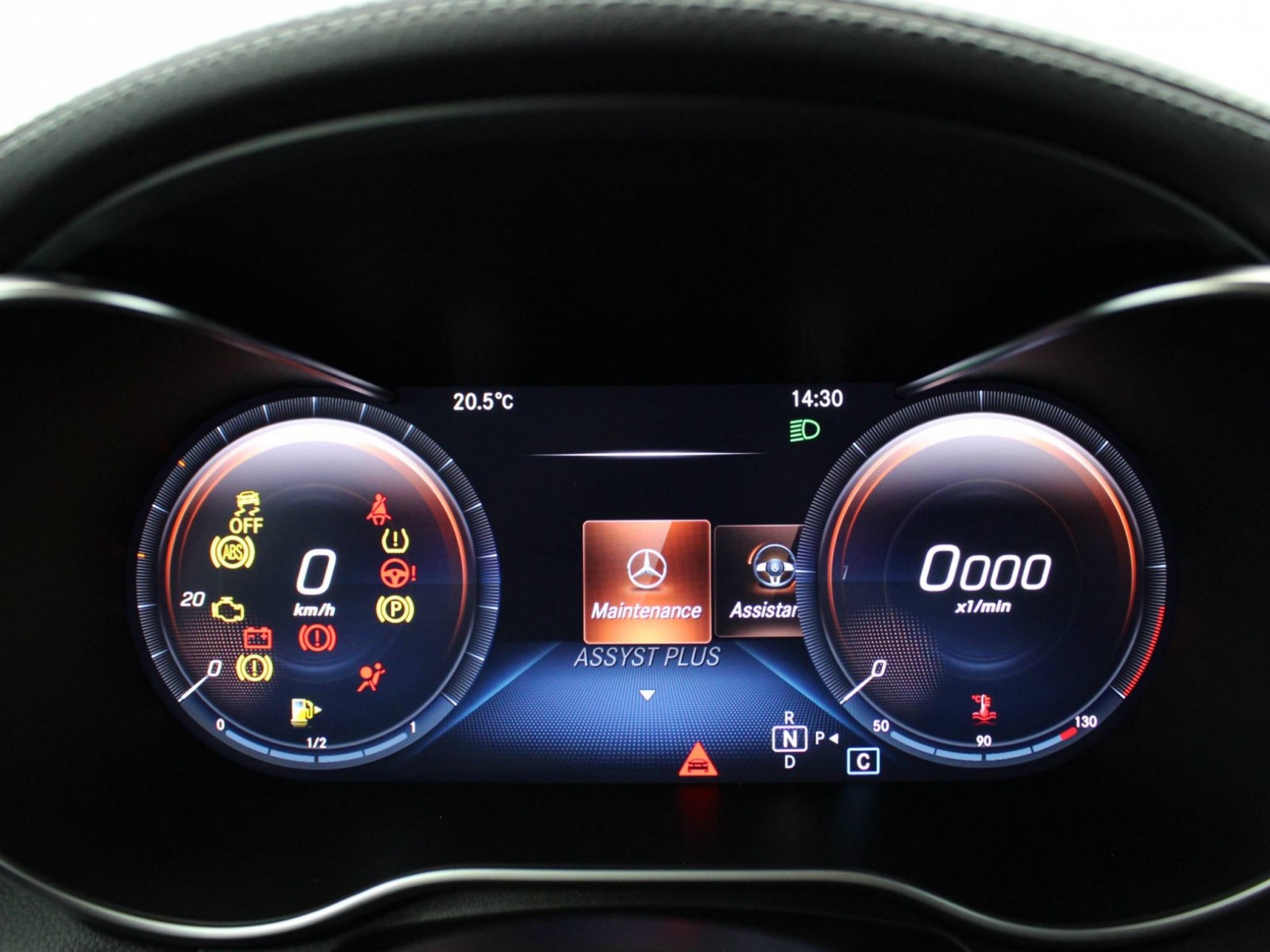 MERCEDES - GLC - #183114 - 27