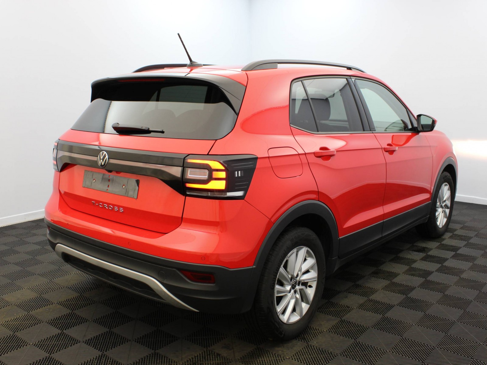 VOLKSWAGEN - T-CROSS - #182788 - 3
