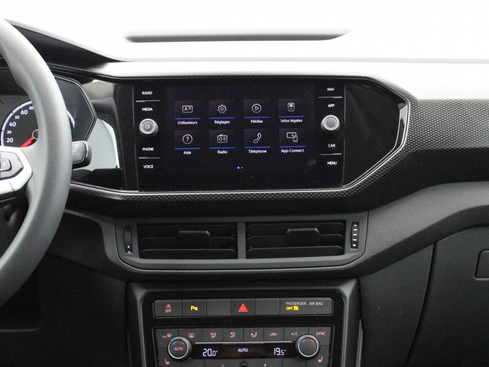 VOLKSWAGEN - T-CROSS - #182788 - 26