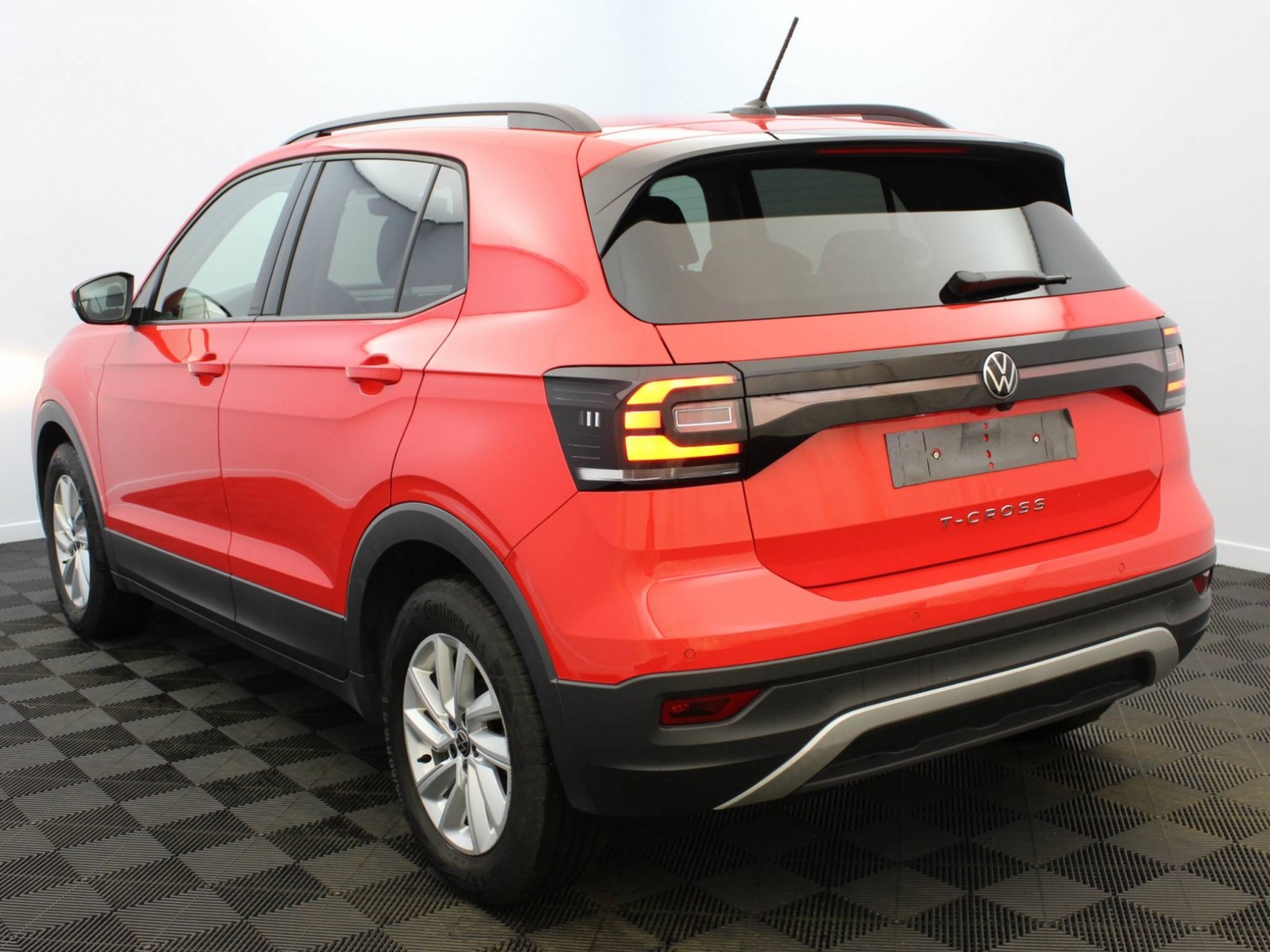 VOLKSWAGEN - T-CROSS - #182788 - 17