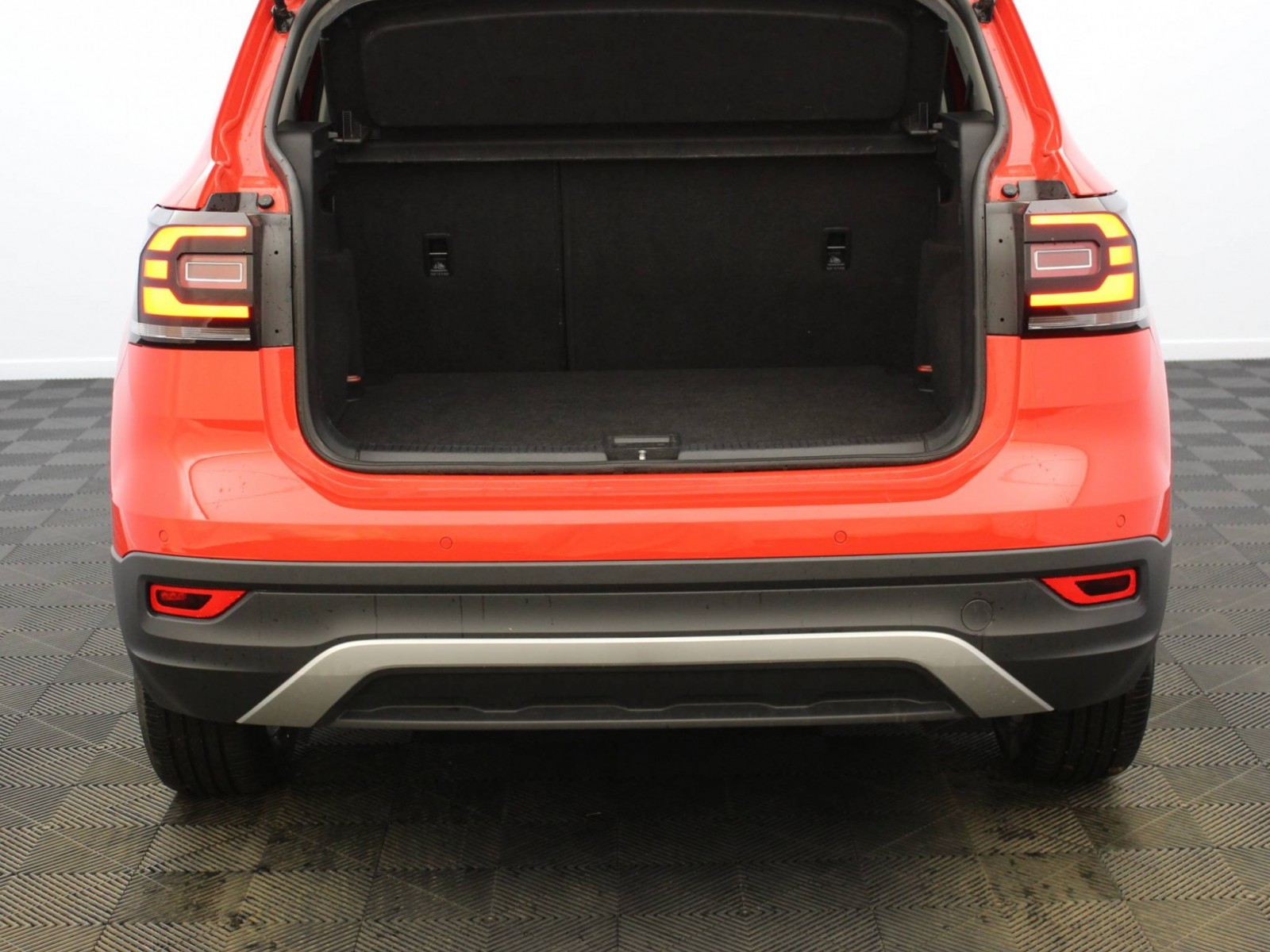 VOLKSWAGEN - T-CROSS - #182788 - 28