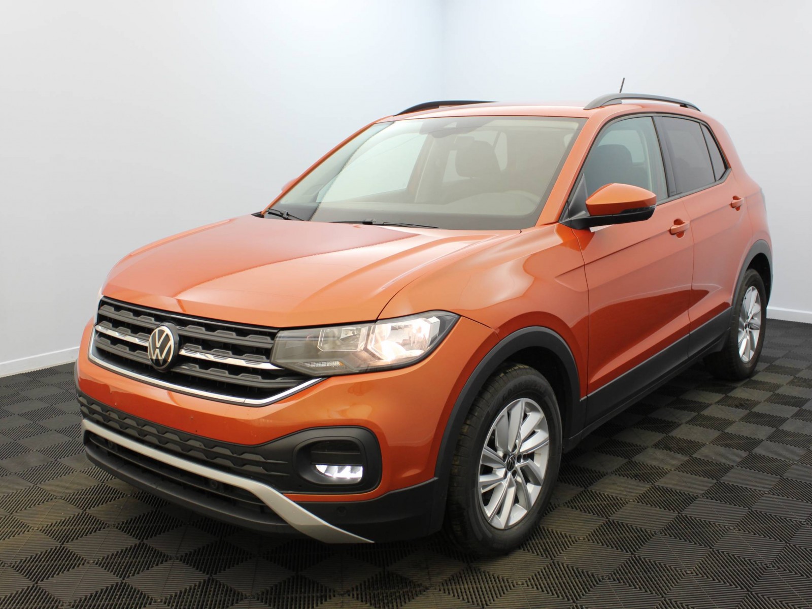 VOLKSWAGEN - T-CROSS - #182786 - 0
