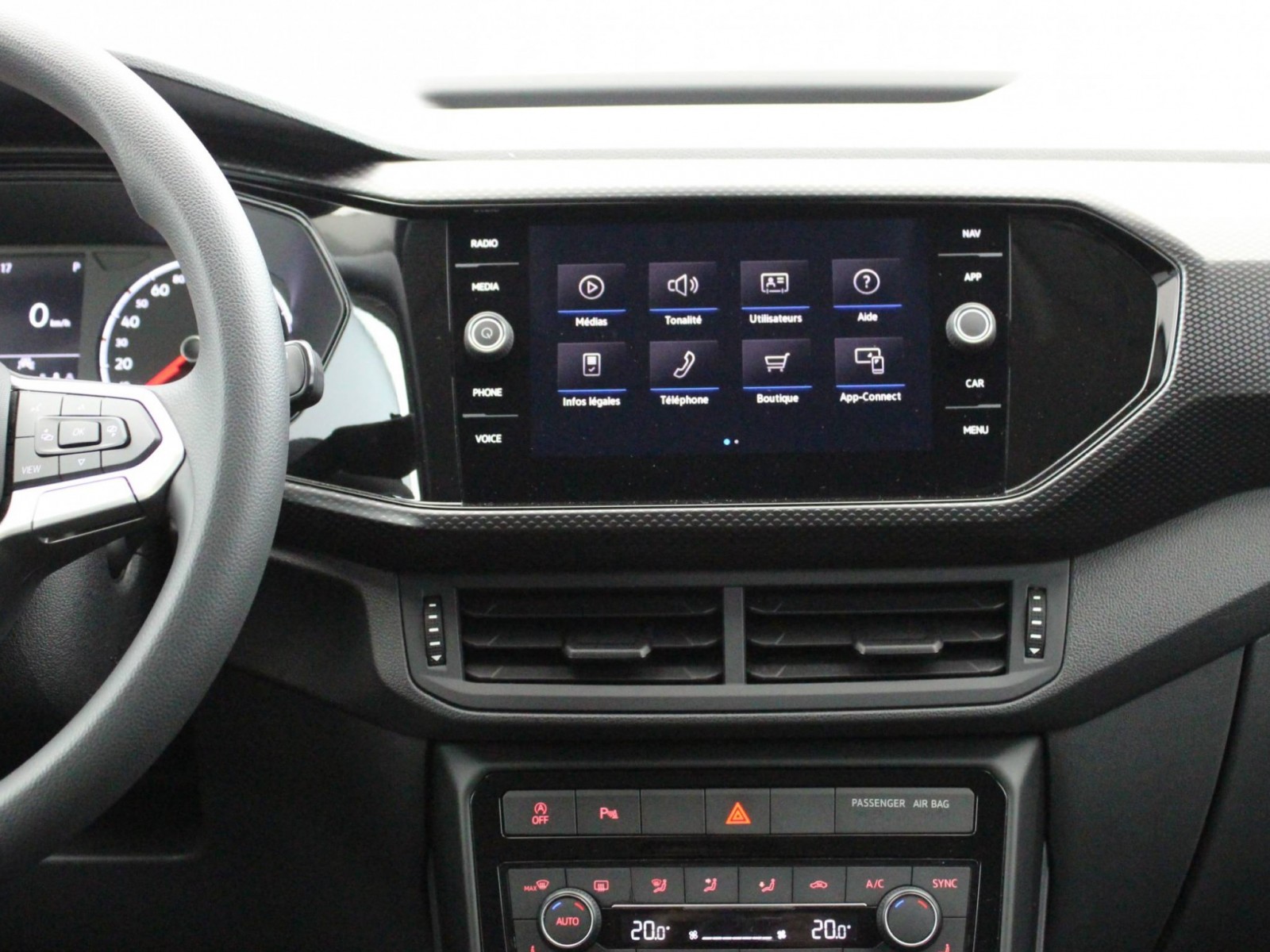VOLKSWAGEN - T-CROSS - #182786 - 26