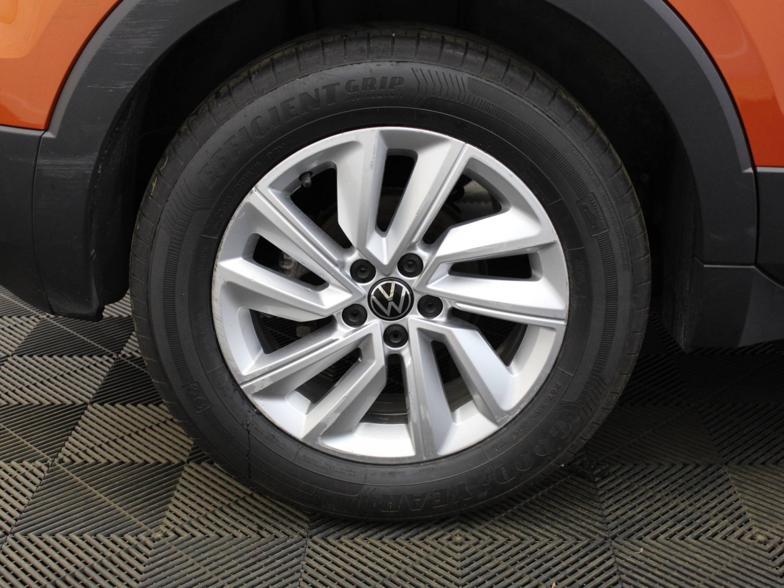 VOLKSWAGEN - T-CROSS - #182786 - 6