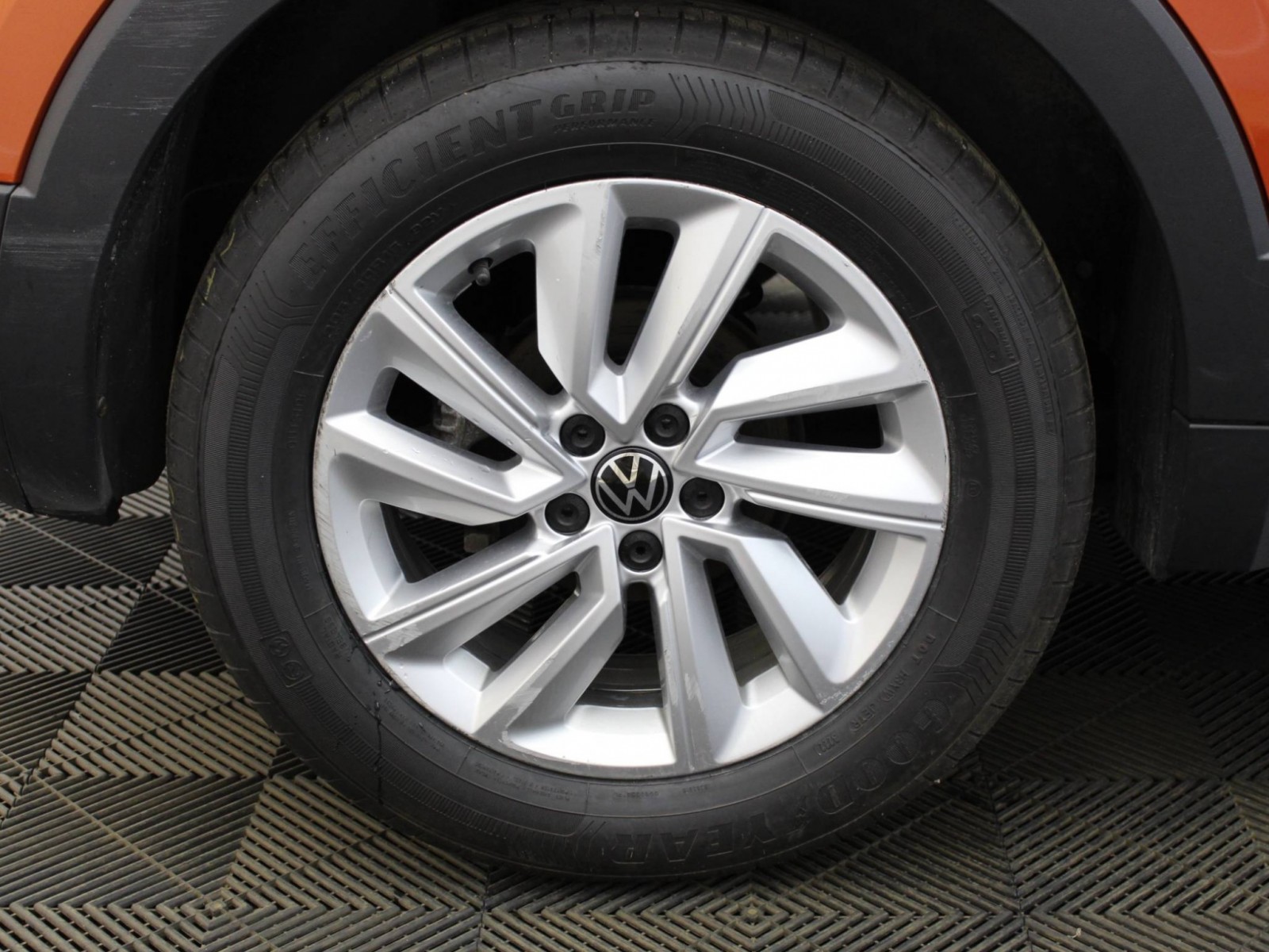VOLKSWAGEN - T-CROSS - #182786 - 21
