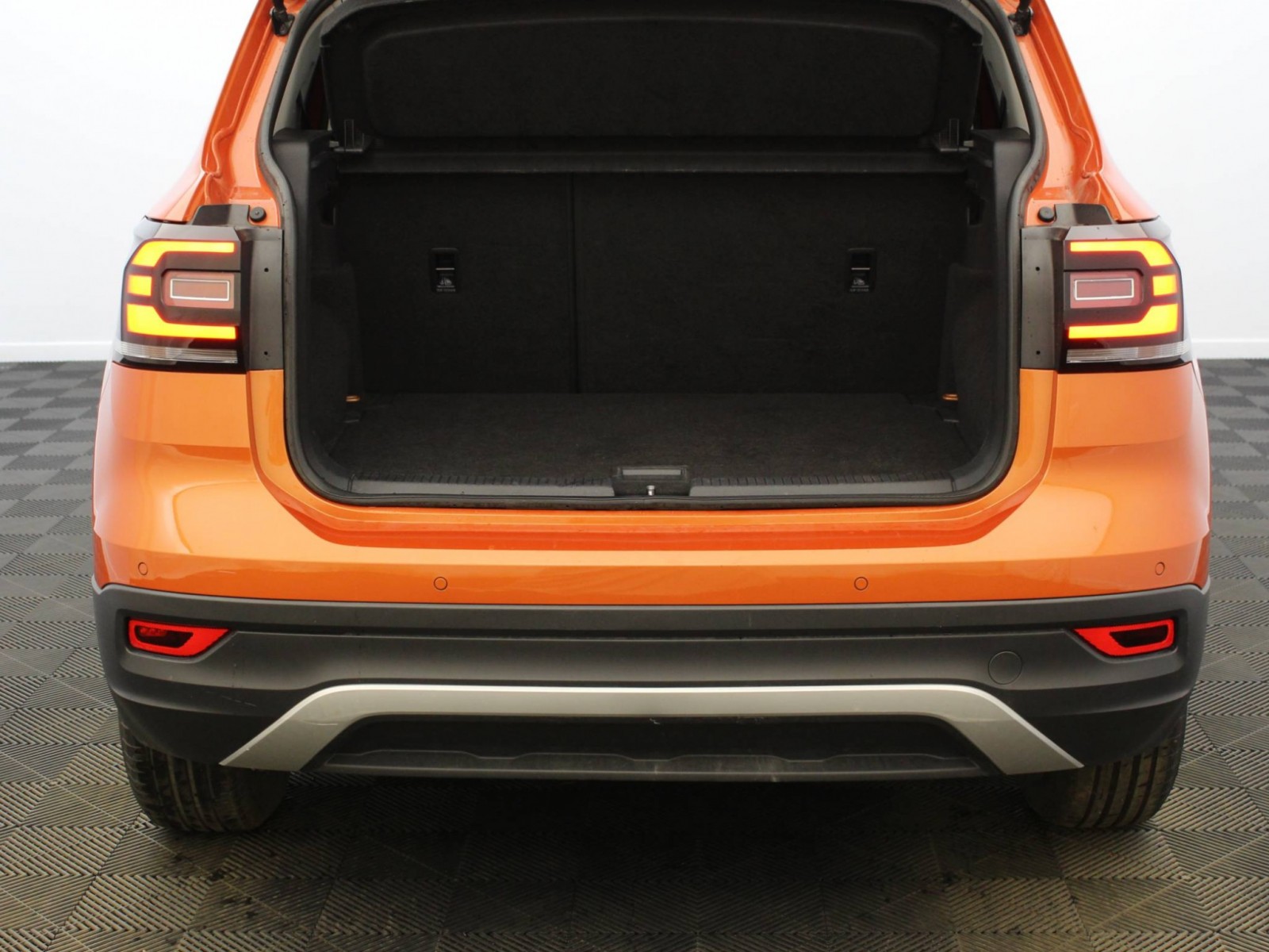VOLKSWAGEN - T-CROSS - #182786 - 28
