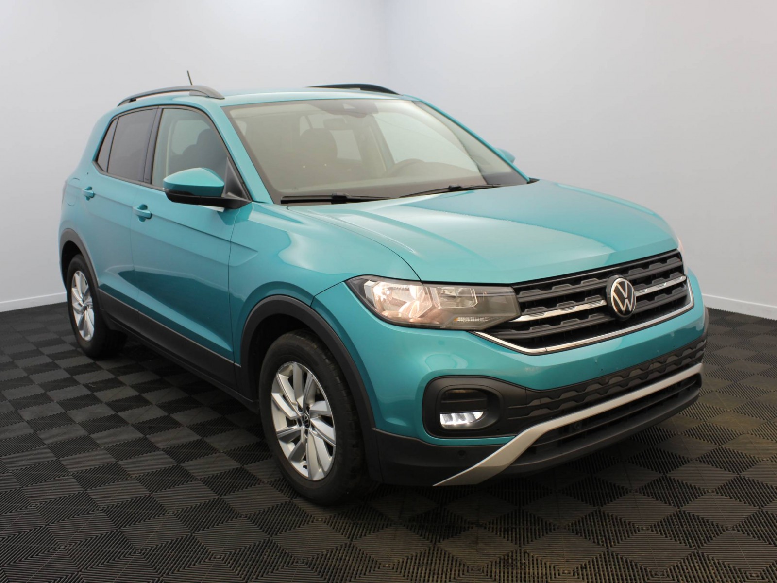 VOLKSWAGEN - T-CROSS - #182790 - 1