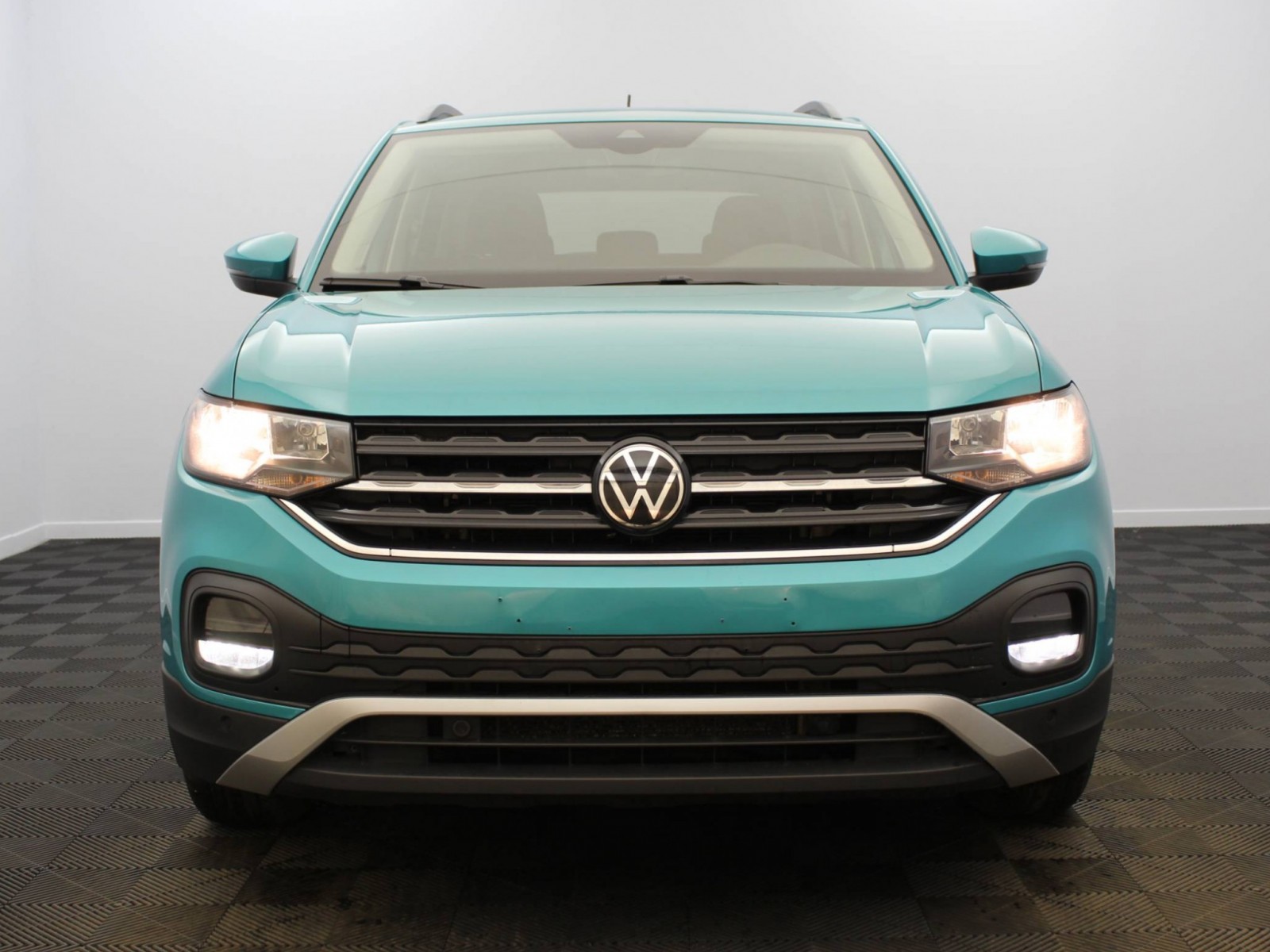 VOLKSWAGEN - T-CROSS - #182790 - 19