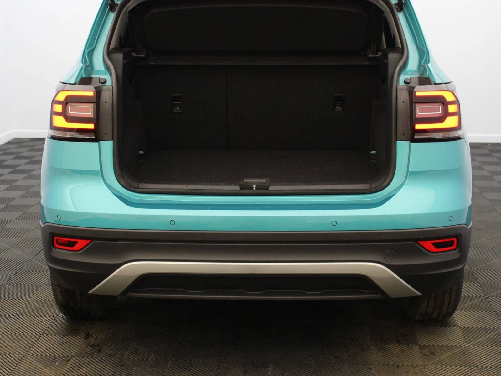 VOLKSWAGEN - T-CROSS - #182789 - 13
