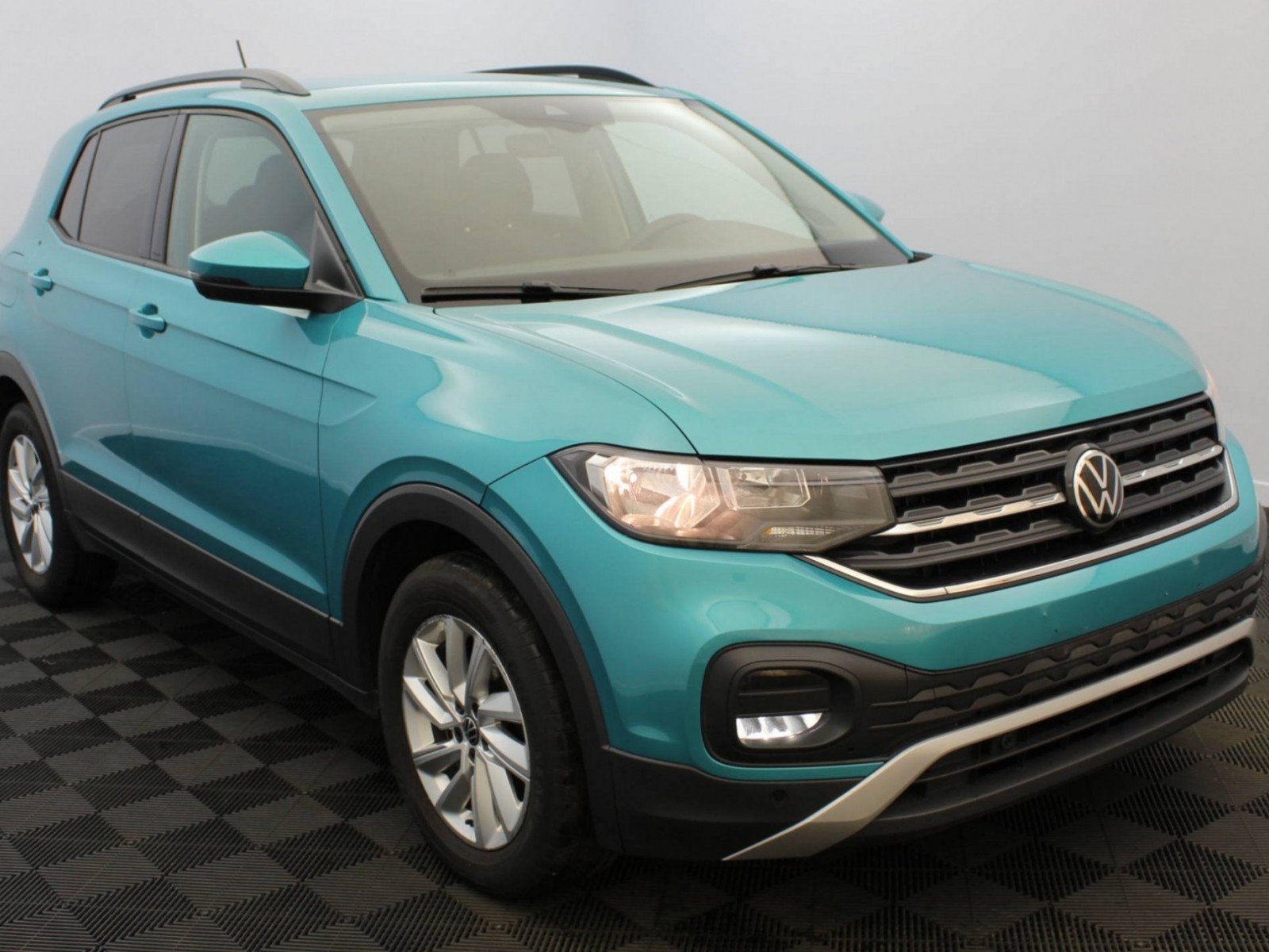 VOLKSWAGEN - T-CROSS - #182789 - 16