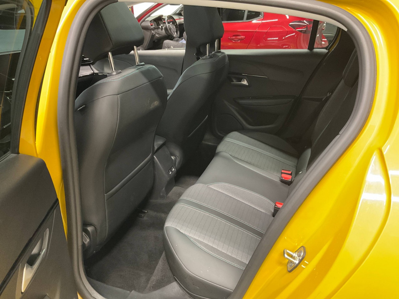 PEUGEOT - 208 - #183826 - 6