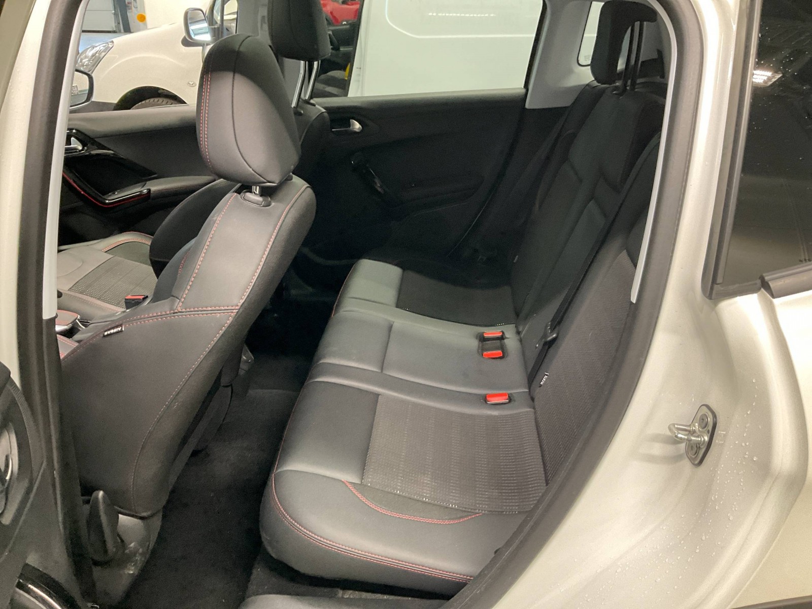 PEUGEOT - 2008 - #183844 - 6