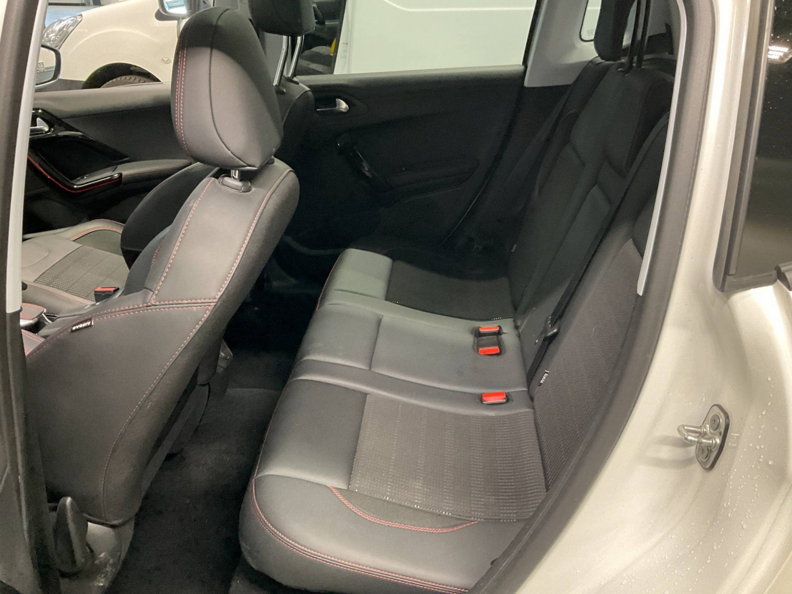 PEUGEOT - 2008 - #183844 - 23