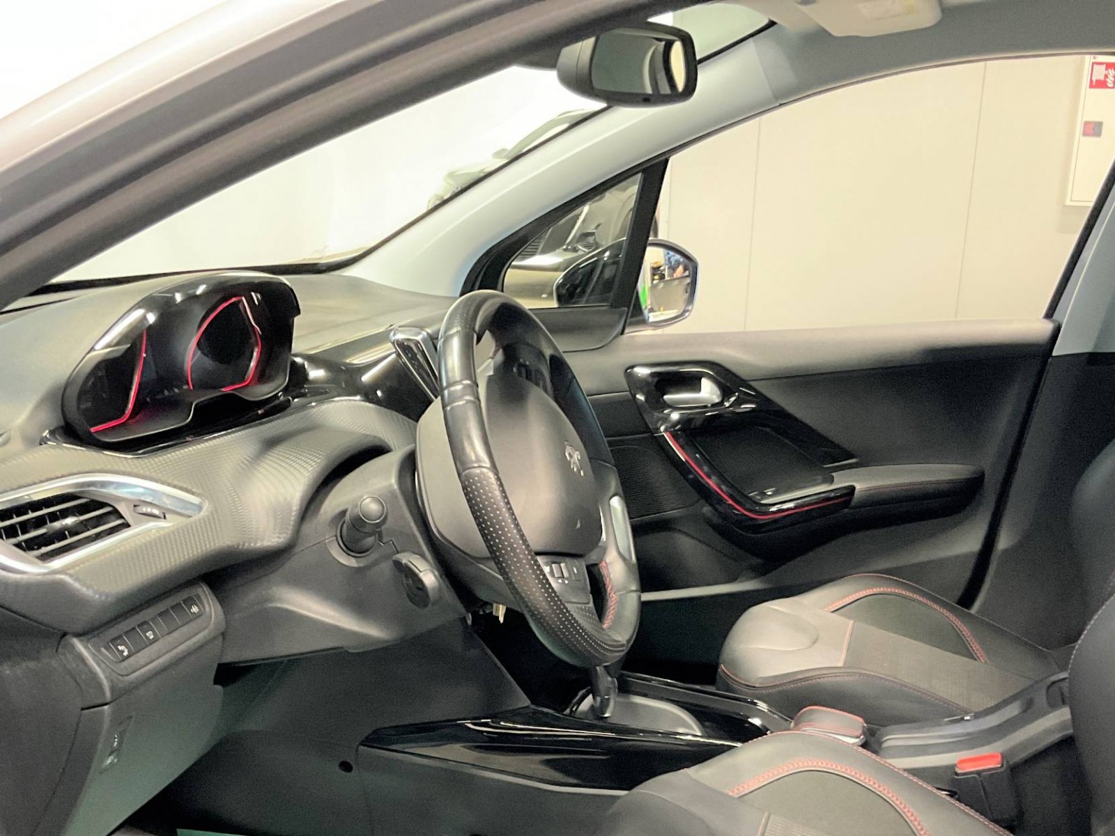 PEUGEOT - 2008 - #183846 - 8