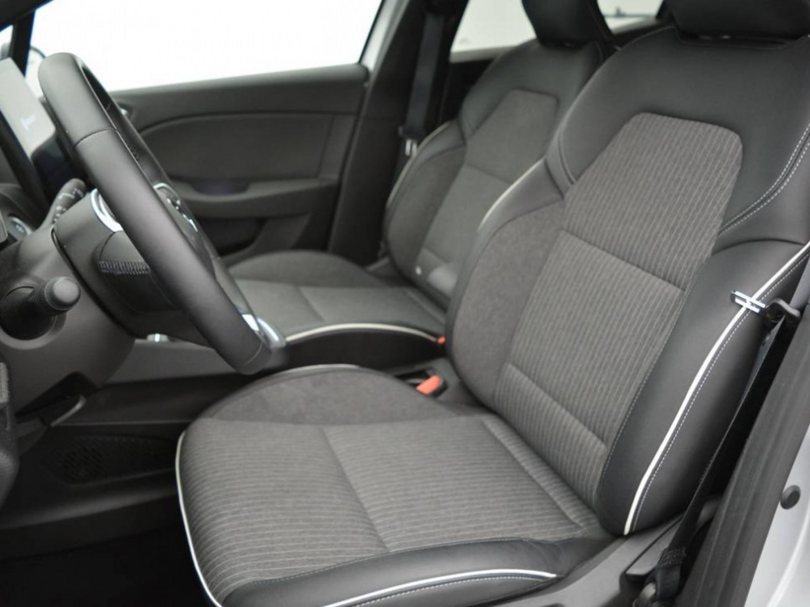 RENAULT - CLIO V - #183739 - 22