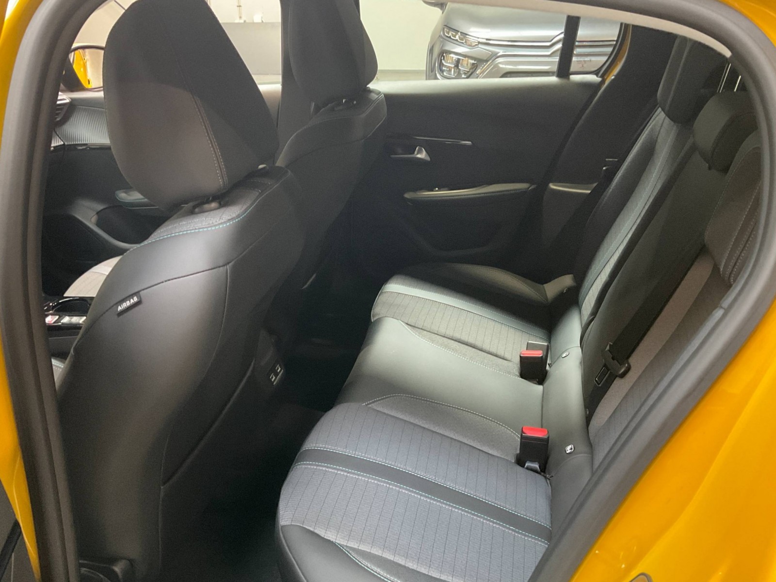 PEUGEOT - 208 - #183919 - 22