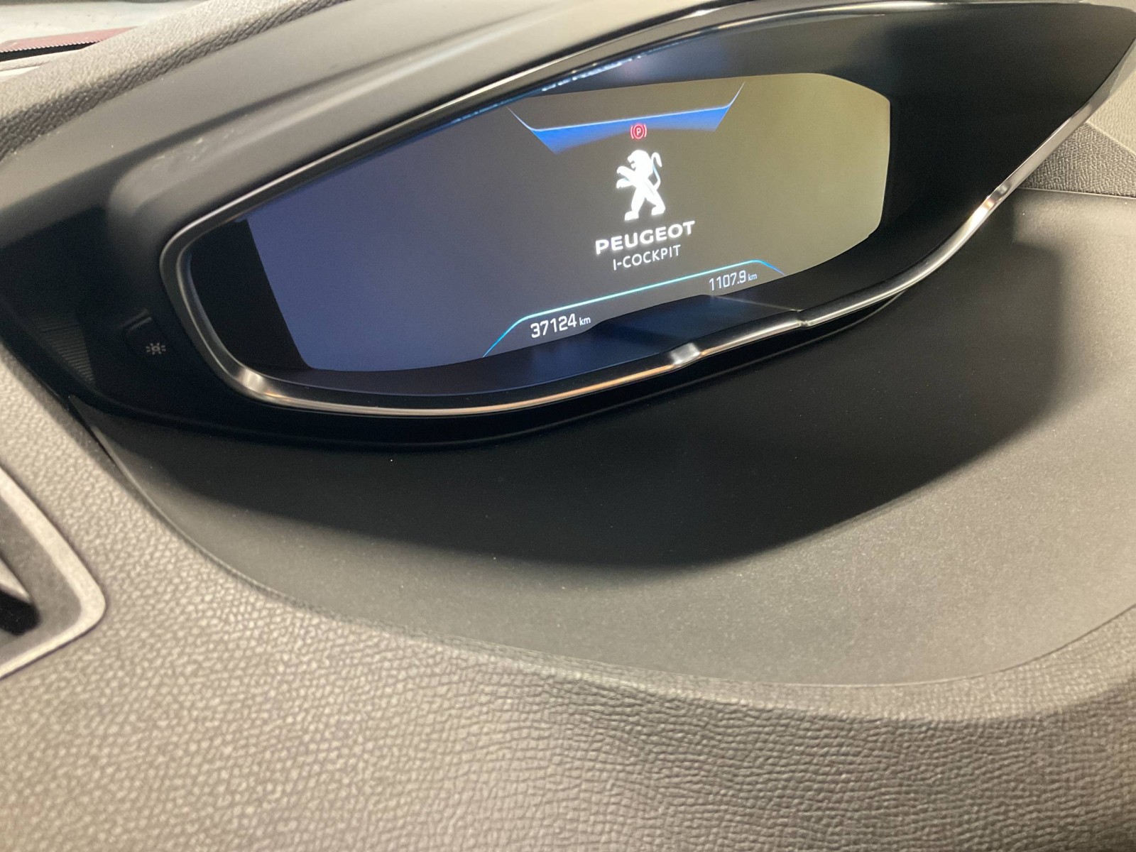PEUGEOT - 5008 - #183920 - 9