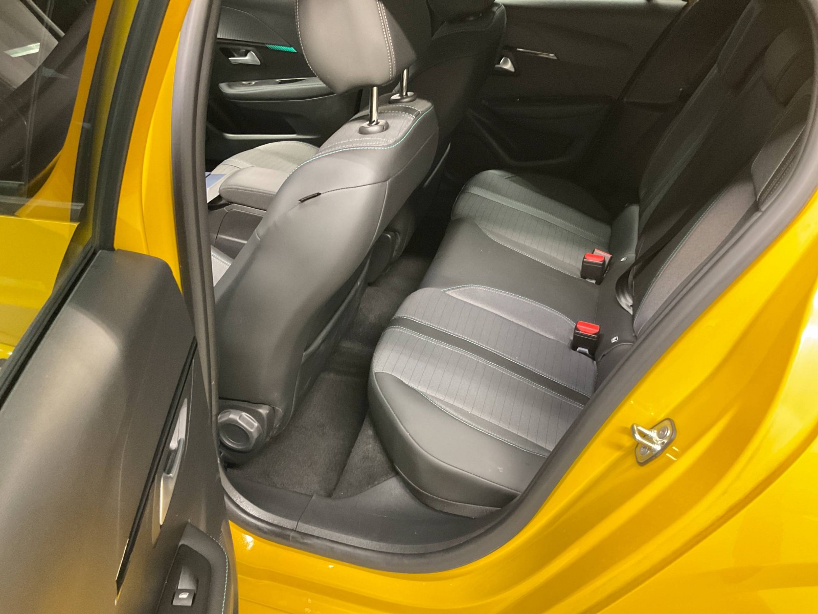 PEUGEOT - 208 - #183464 - 7