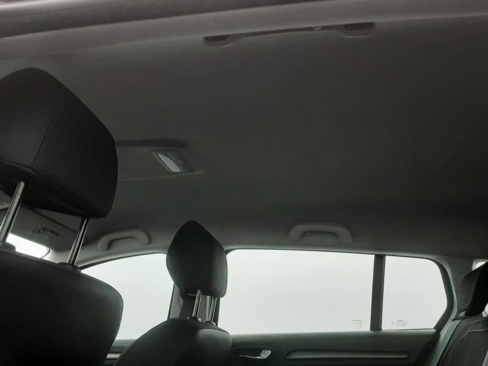 RENAULT - MEGANE IV ESTATE - #183947 - 8