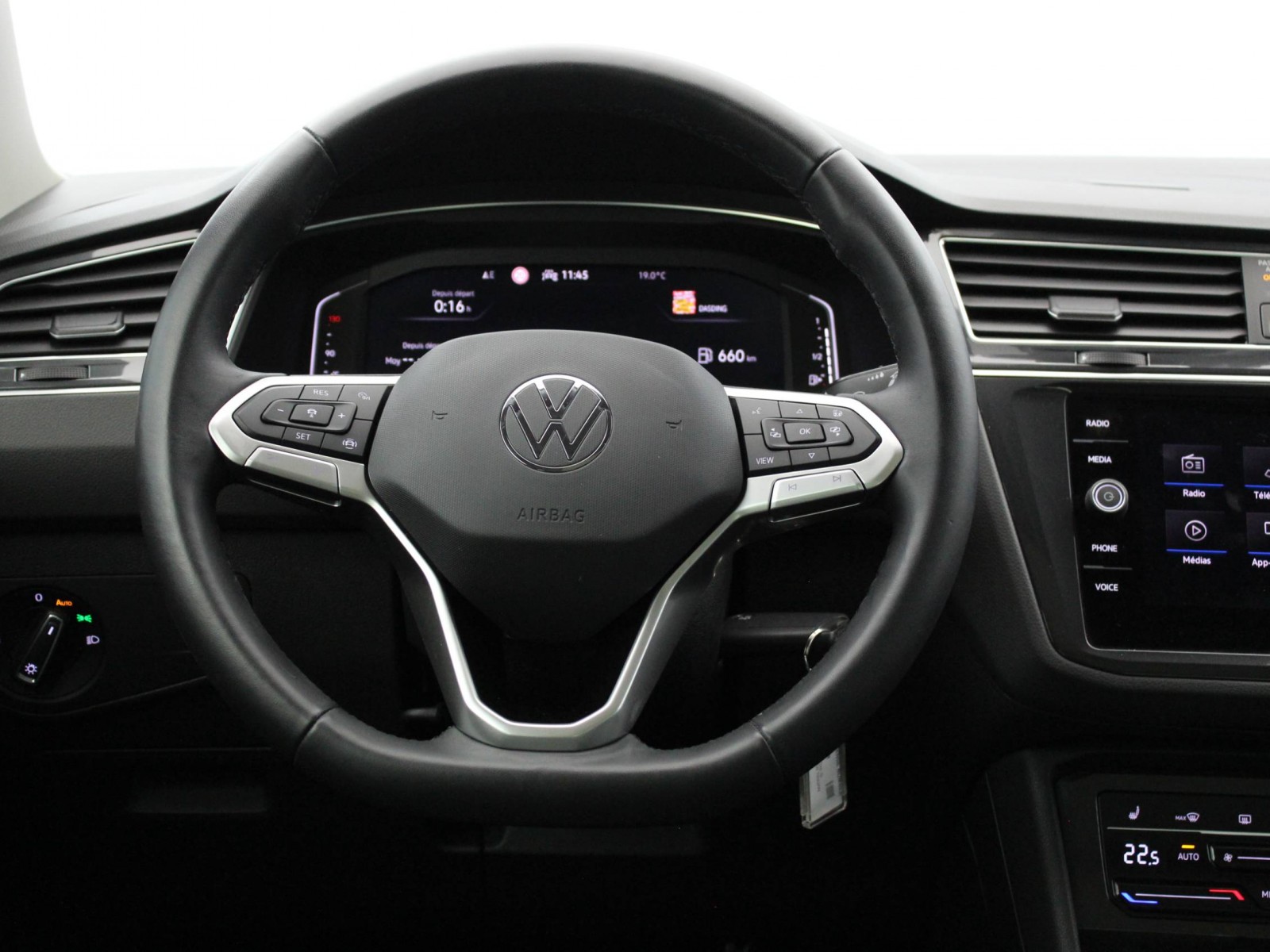 VOLKSWAGEN - TIGUAN - #182137 - 10