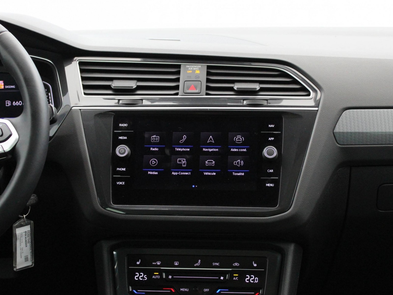 VOLKSWAGEN - TIGUAN - #182137 - 27