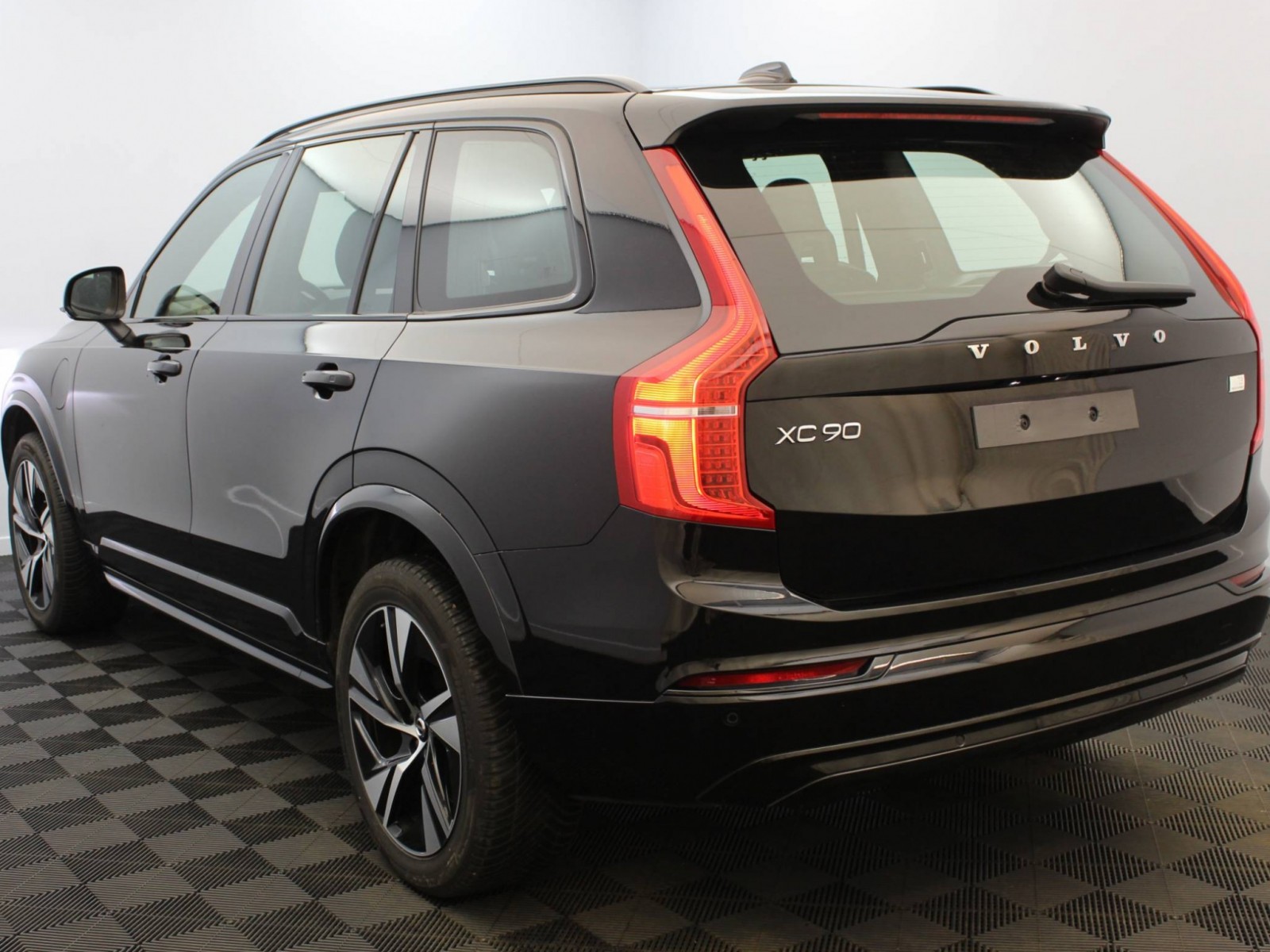 VOLVO - XC90 - #183284 - 17