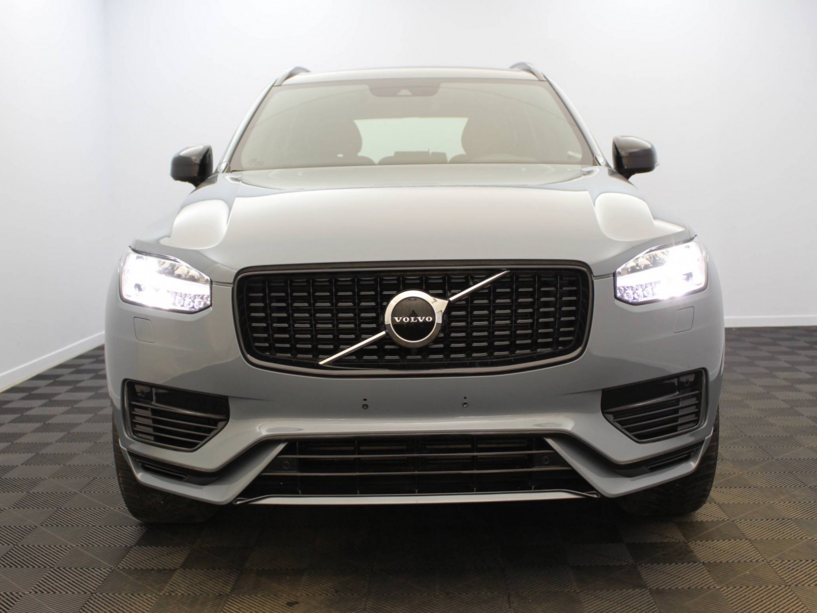 VOLVO - XC90 - #183329 - 19