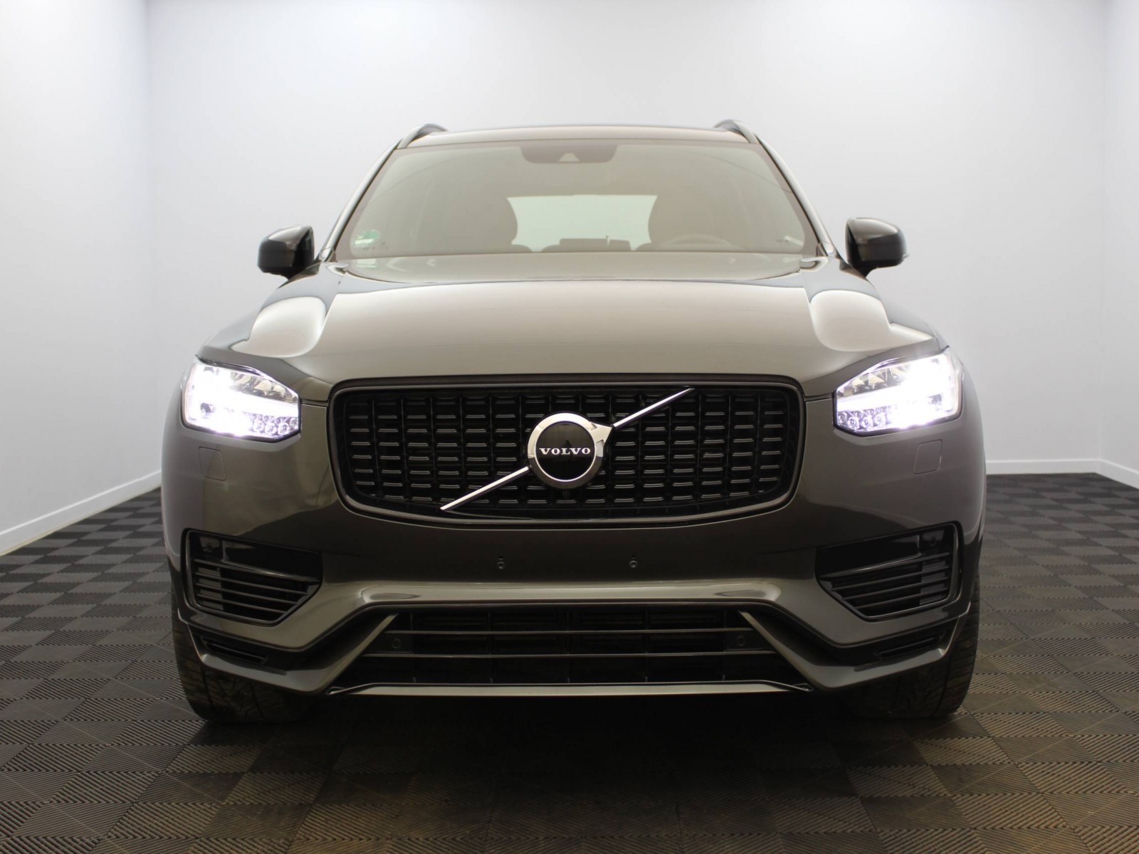 VOLVO - XC90 - #183282 - 4
