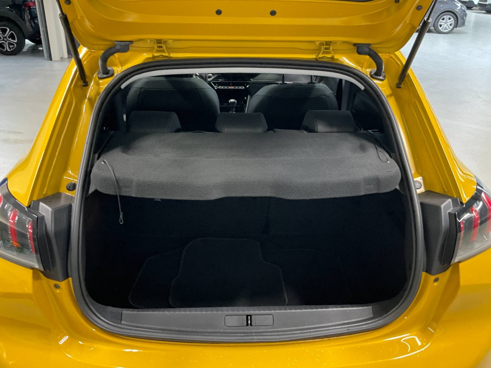 PEUGEOT - 208 - #183936 - 25
