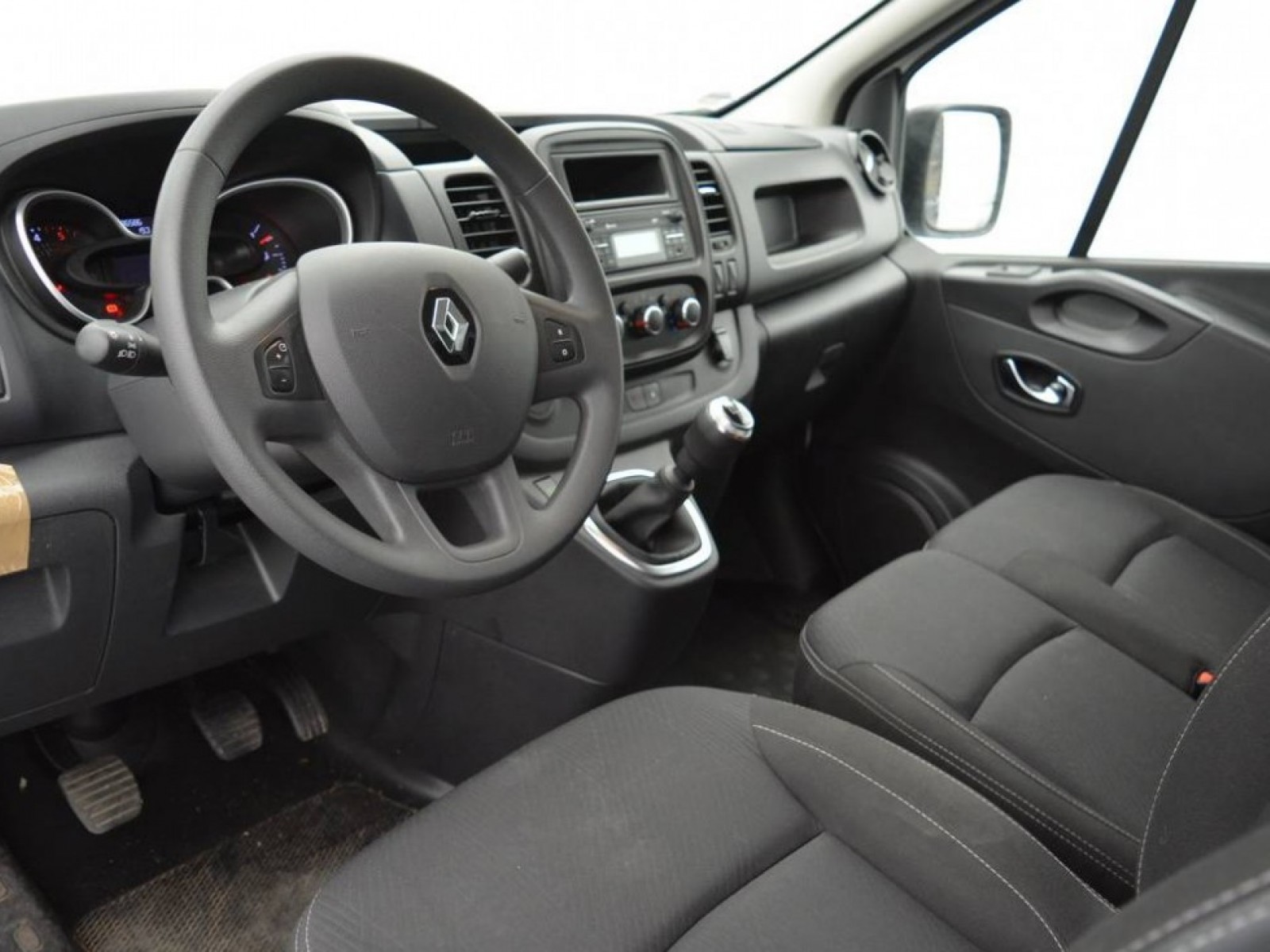 RENAULT - TRAFIC FOURGON - #184011 - 21