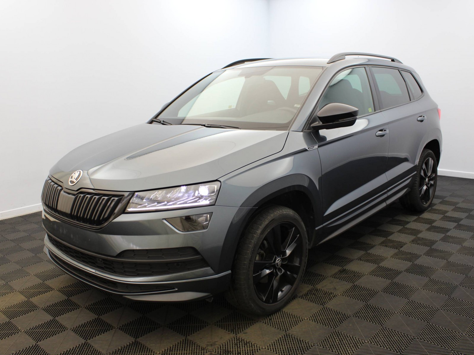 SKODA - KAROQ - #183103 - 0