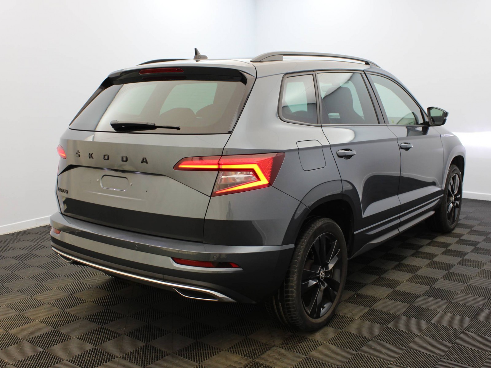 SKODA - KAROQ - #183103 - 3