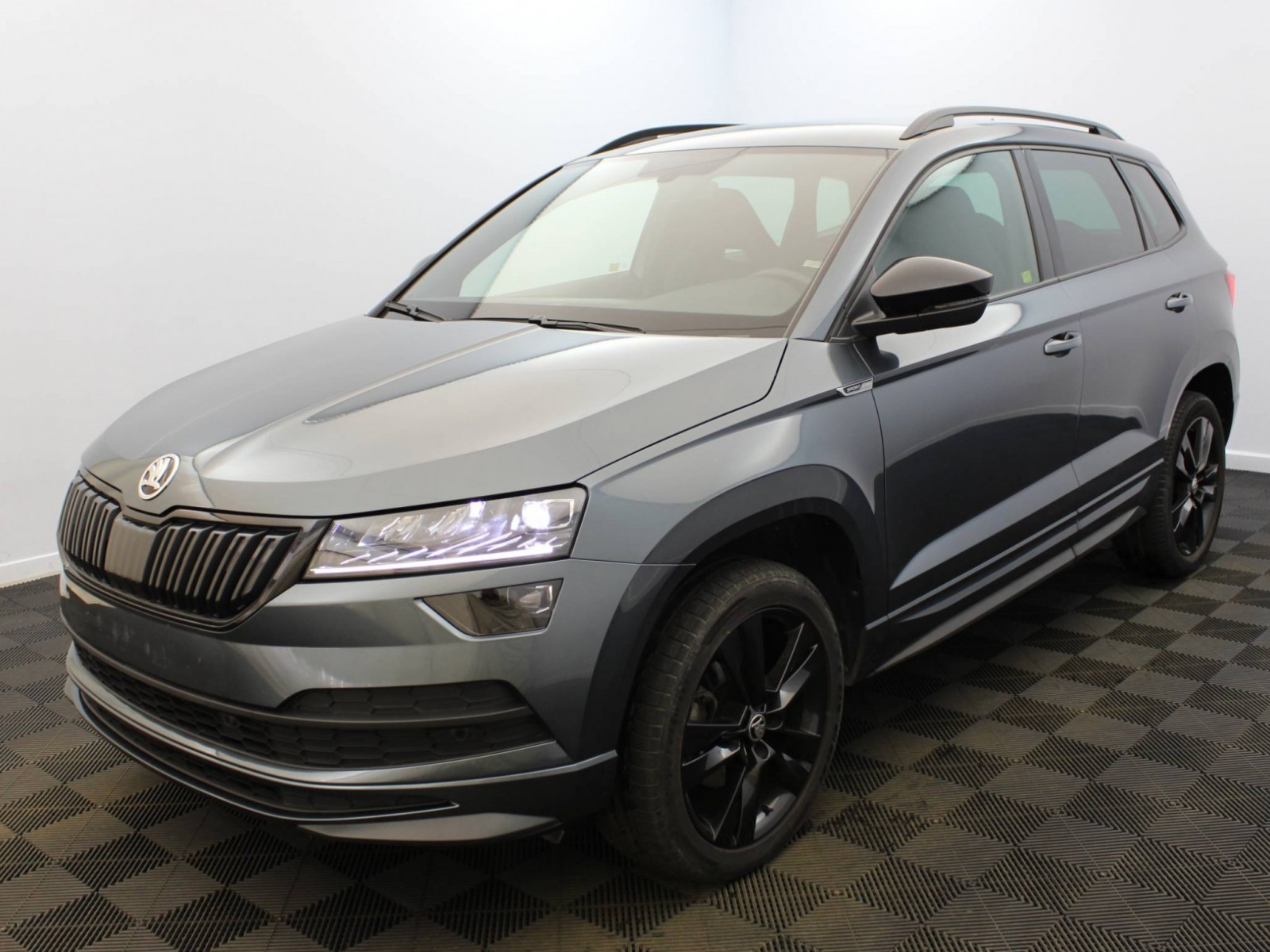 SKODA - KAROQ - #183103 - 15