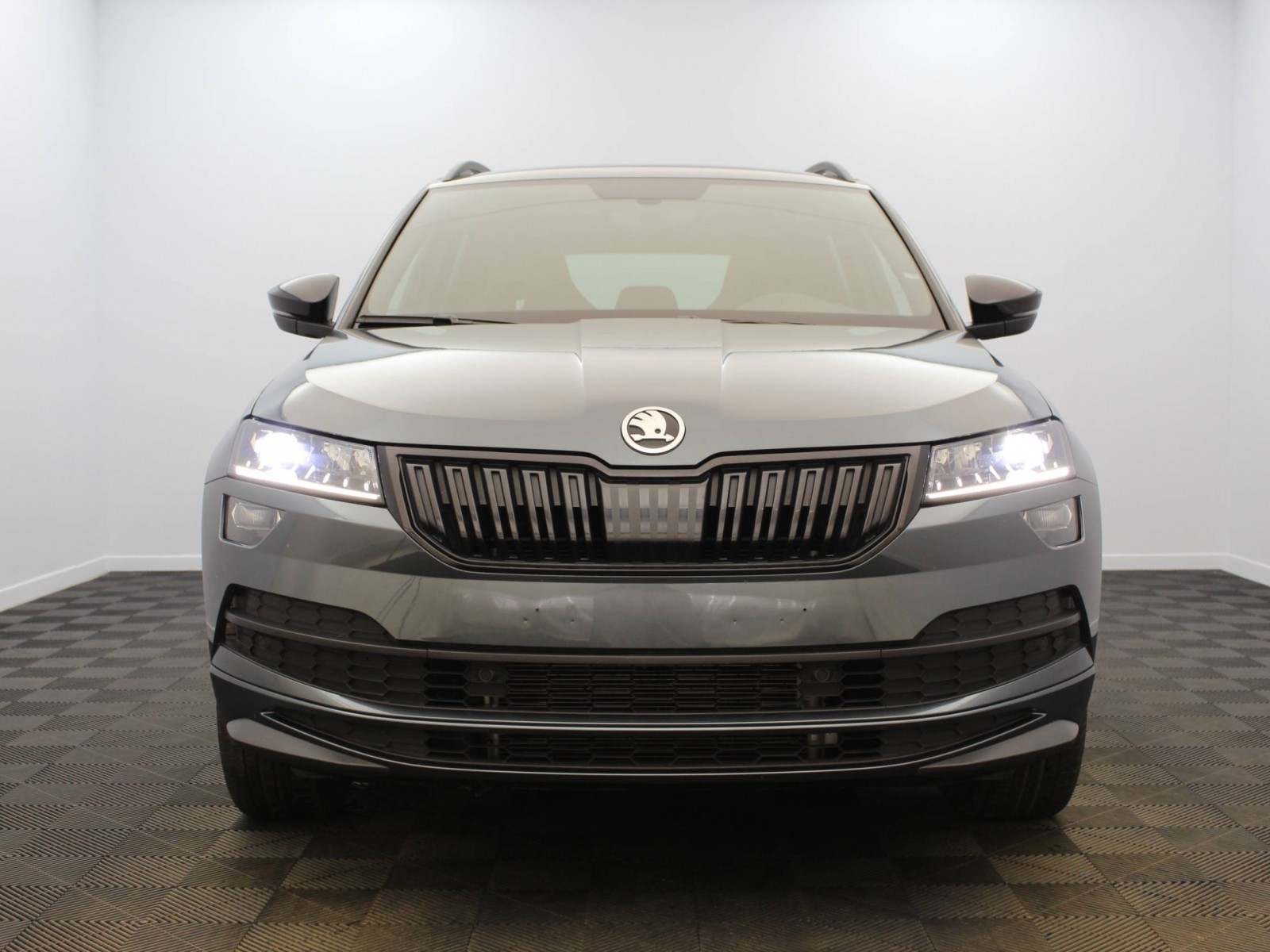 SKODA - KAROQ - #183103 - 4