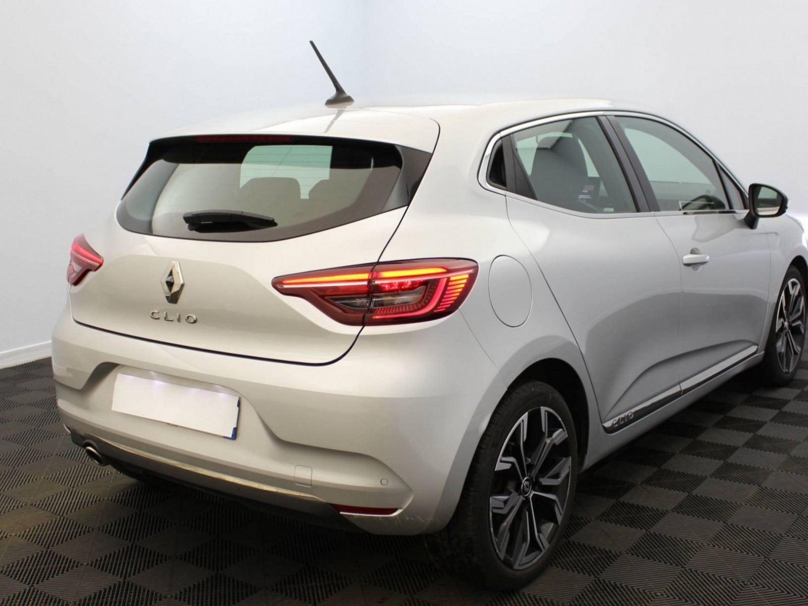 RENAULT - CLIO V - #183293 - 18