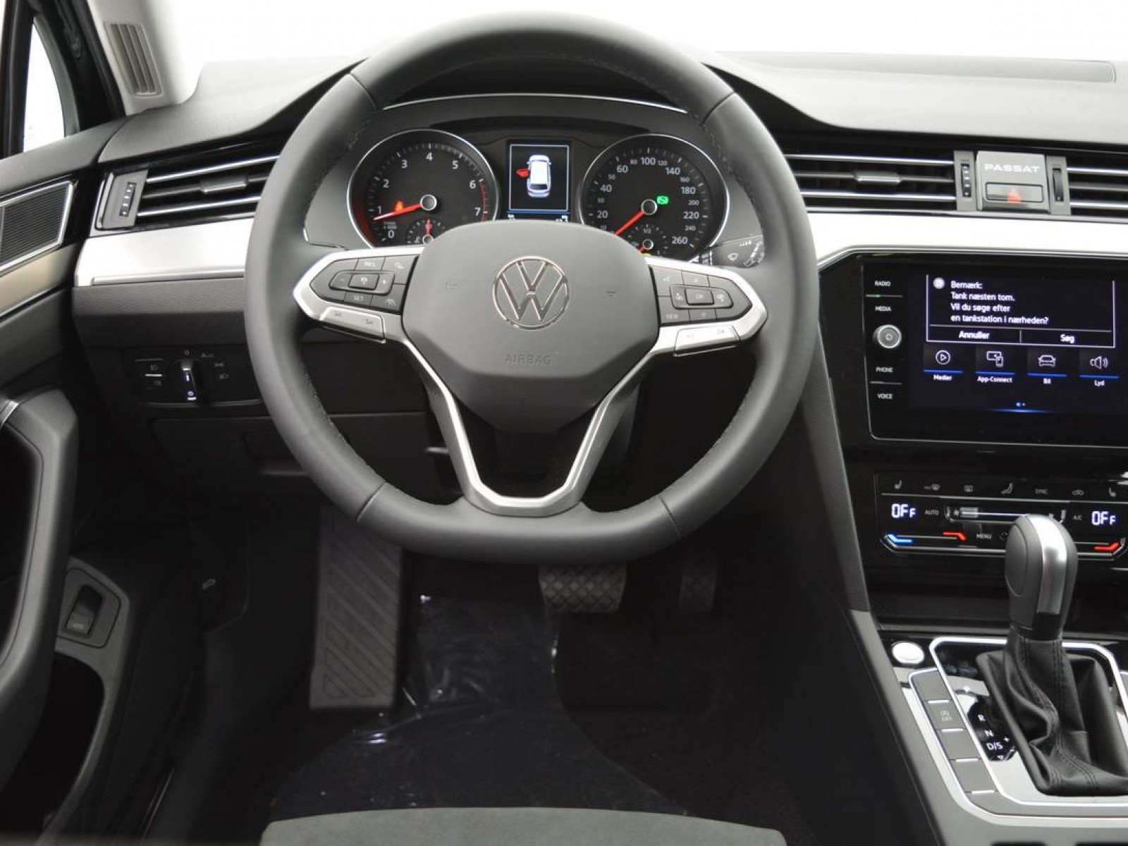 VOLKSWAGEN - PASSAT SW - #178904 - 9
