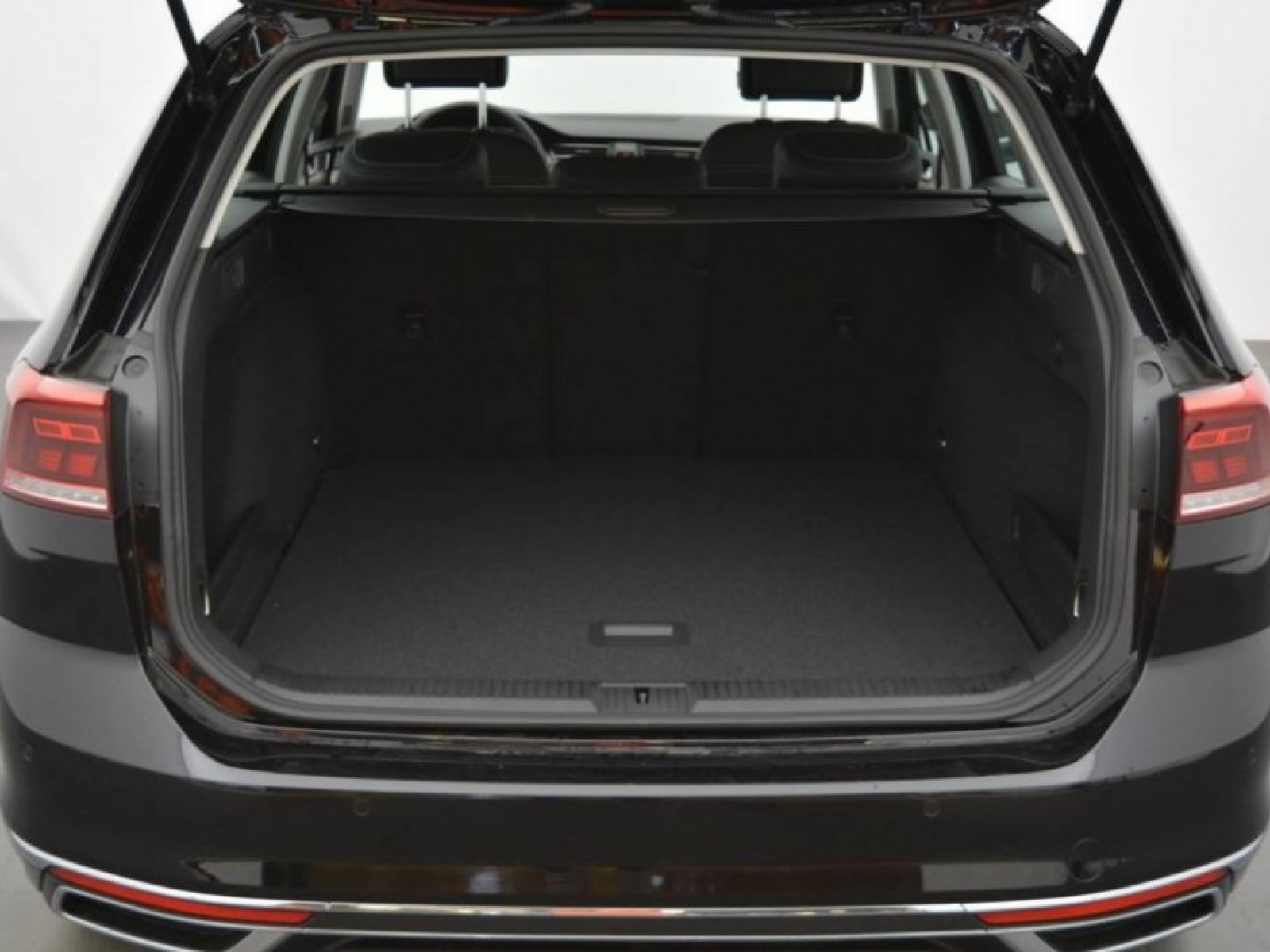 VOLKSWAGEN - PASSAT SW - #178873 - 22