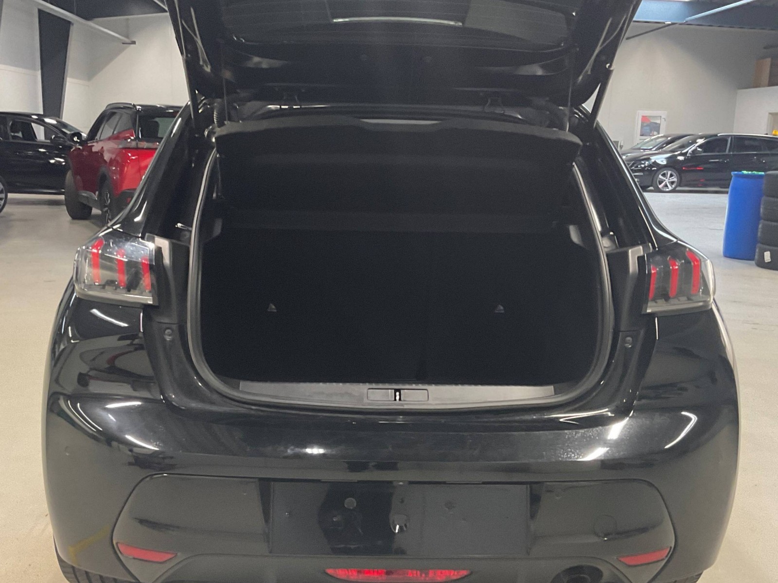PEUGEOT - 208 - #184021 - 10