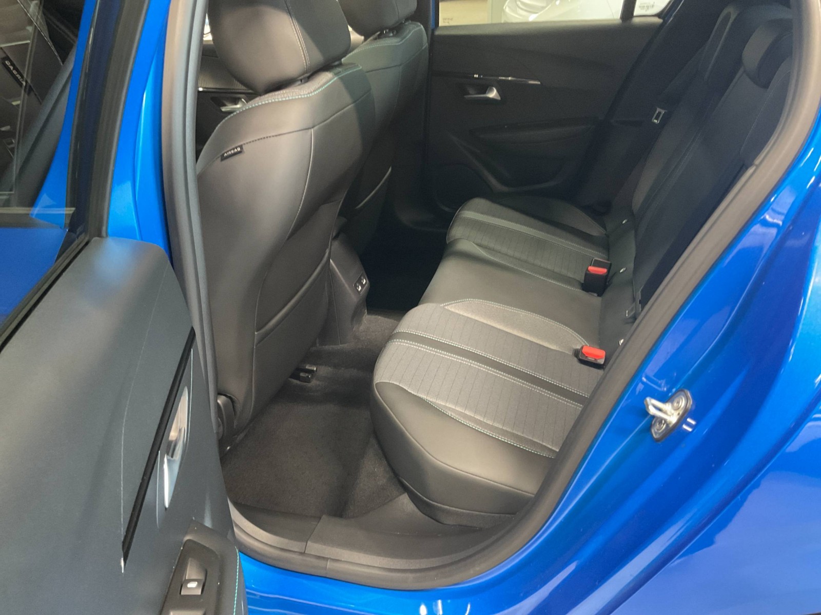 PEUGEOT - 208 - #184026 - 7