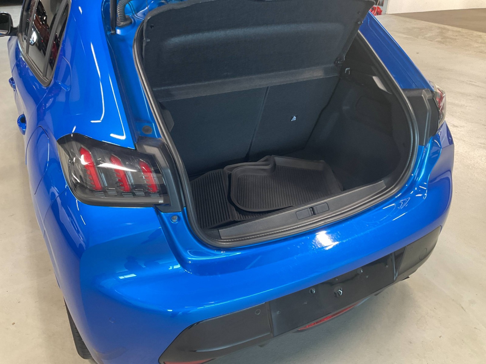 PEUGEOT - 208 - #184026 - 10