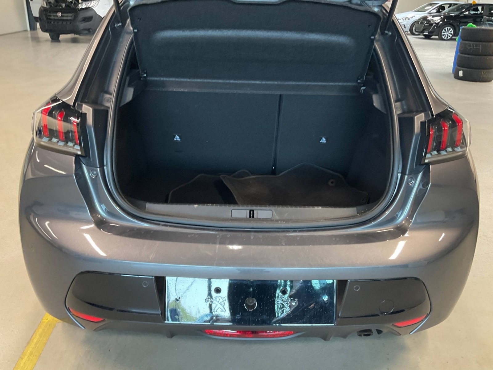 PEUGEOT - 208 - #184023 - 23
