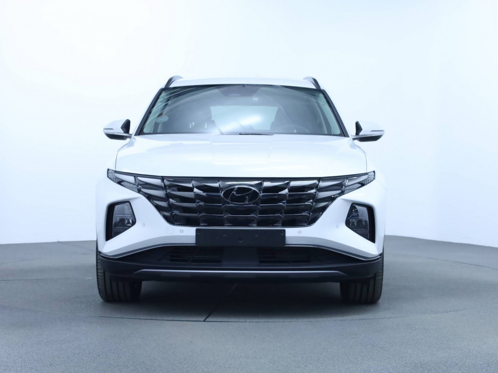 HYUNDAI - TUCSON - #184037 - 21