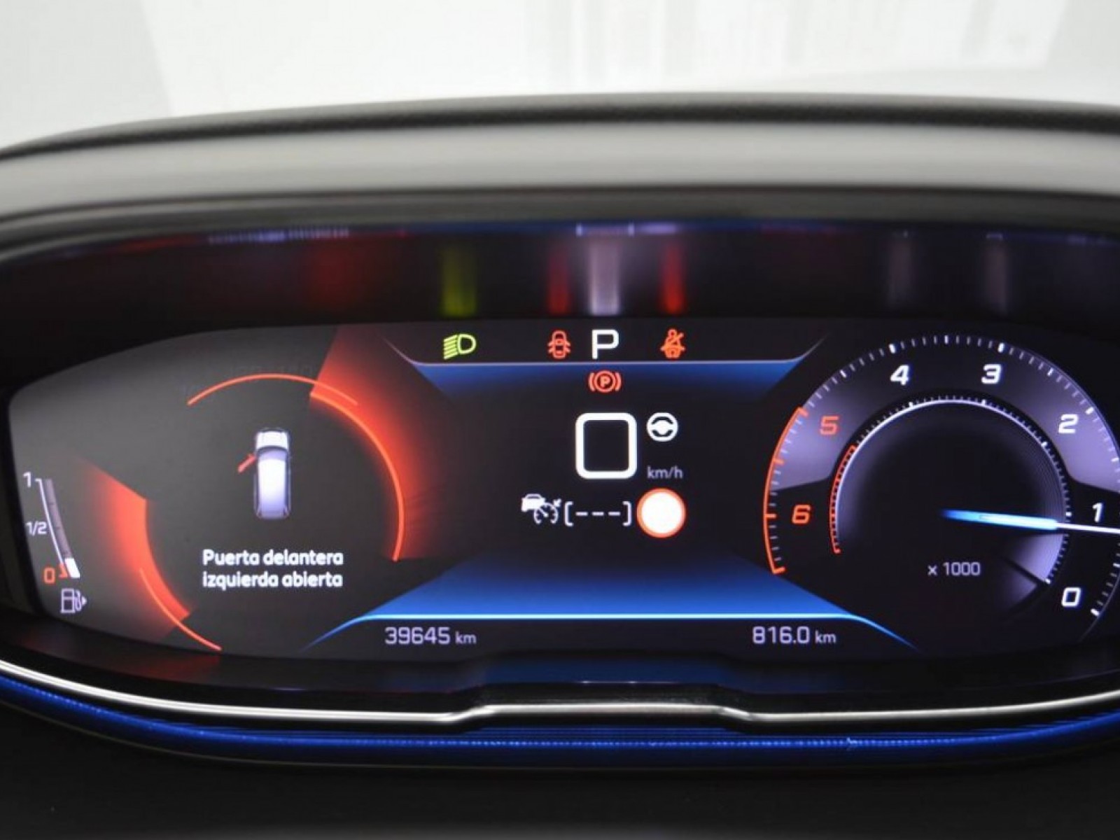 PEUGEOT - 5008 - #181681 - 12