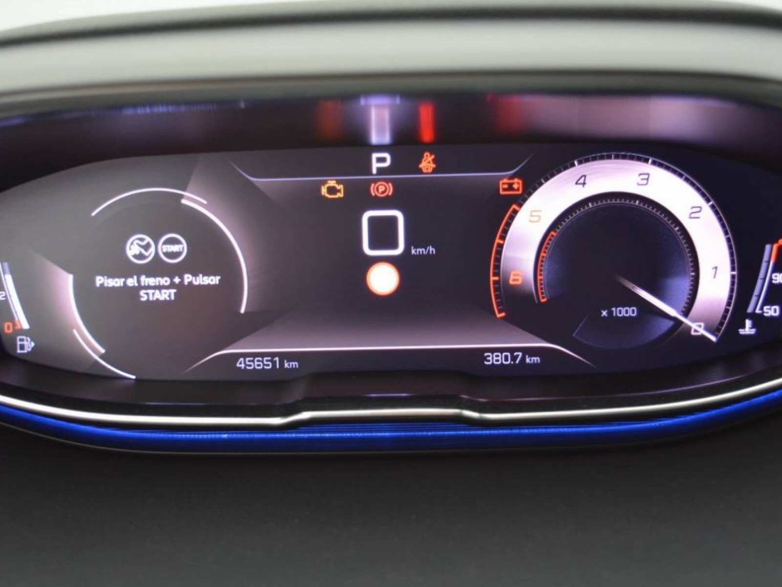 PEUGEOT - 5008 - #181679 - 12