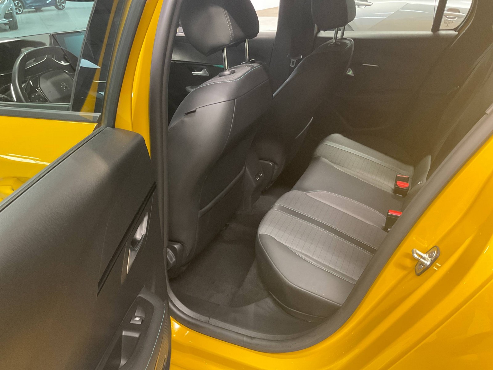 PEUGEOT - 208 - #184025 - 7