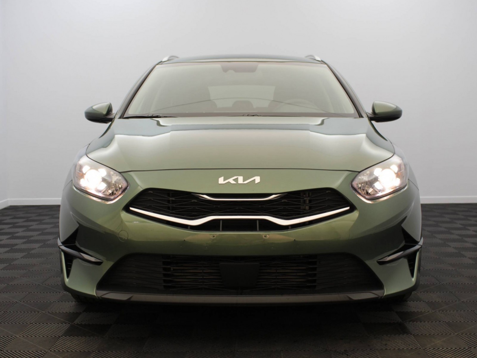 KIA - CEED SW - #181720 - 19