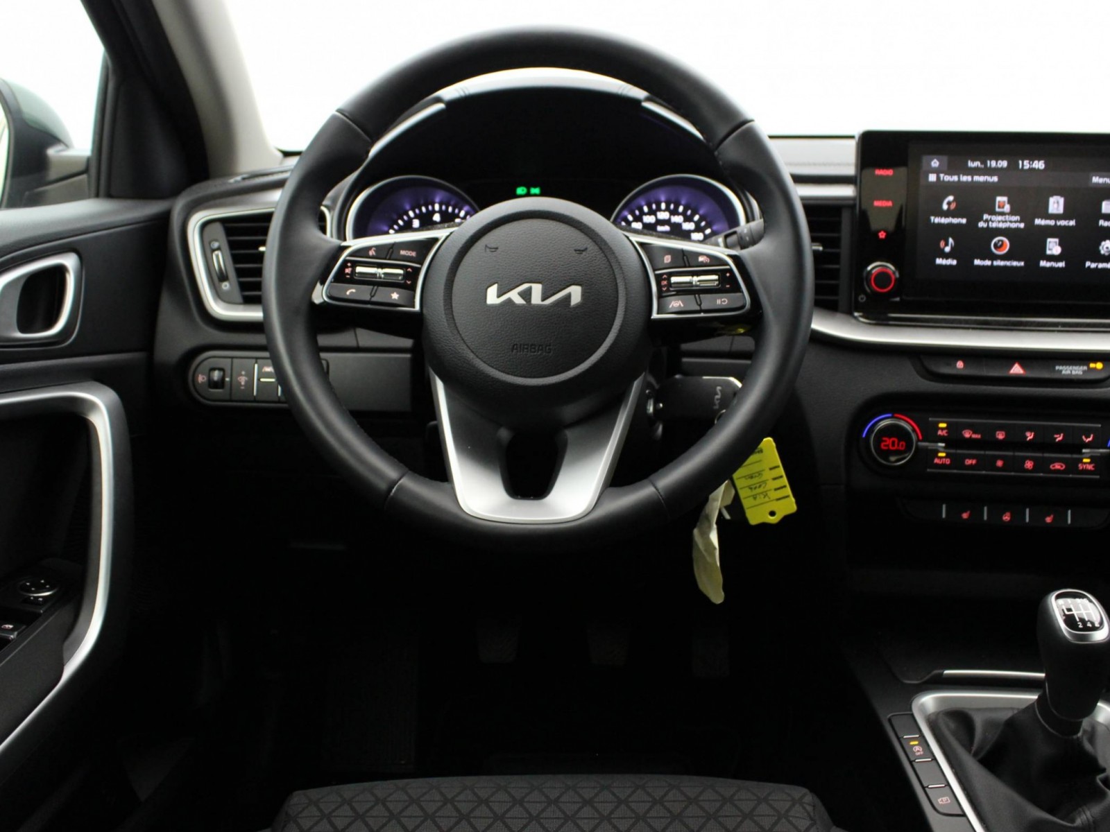 KIA - CEED SW - #181720 - 24