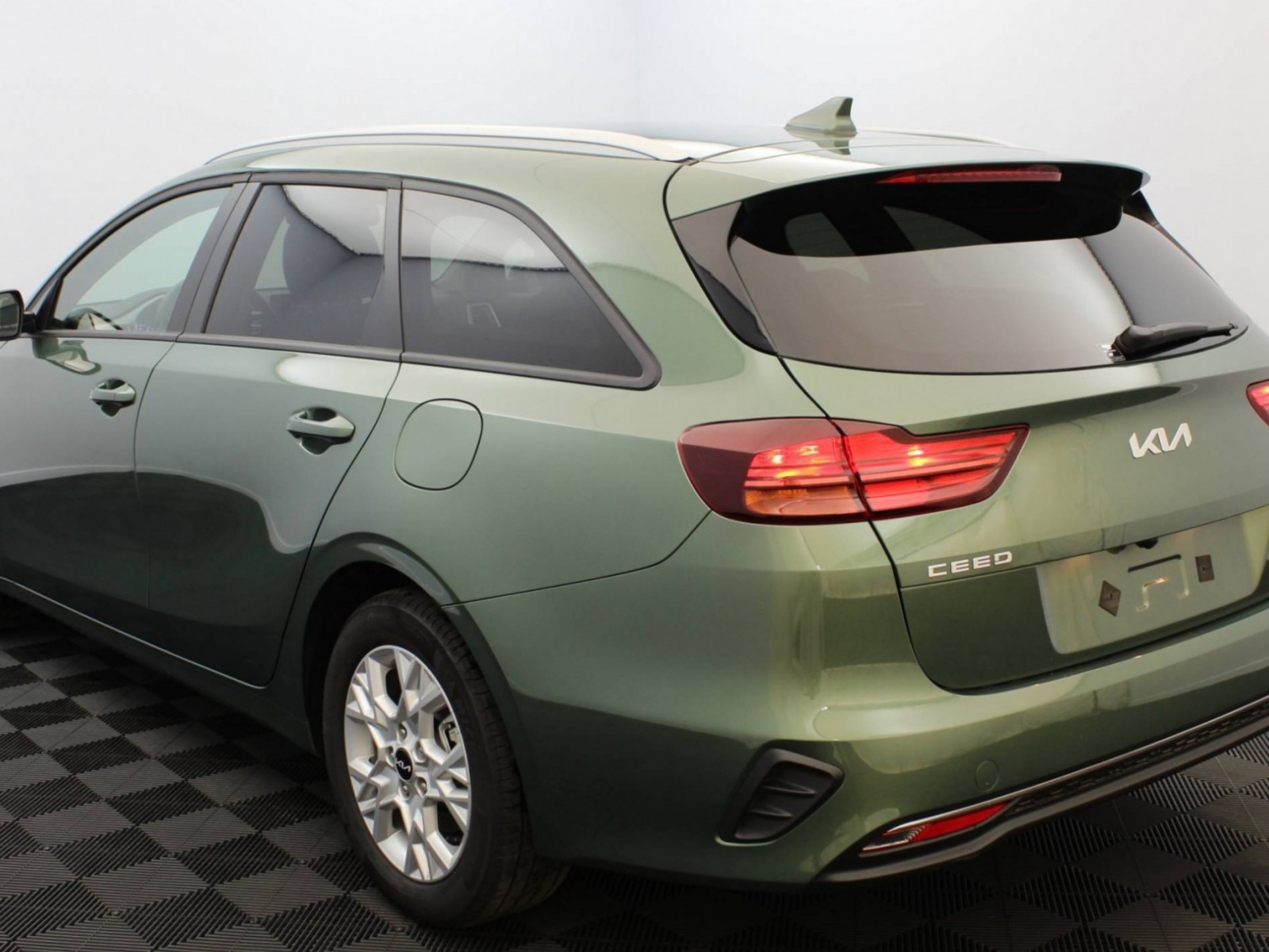 KIA - CEED SW - #181662 - 20