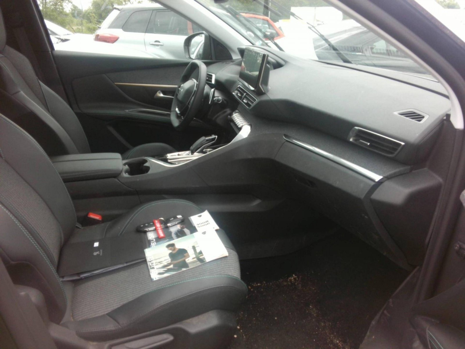 PEUGEOT - 5008 - #184104 - 1