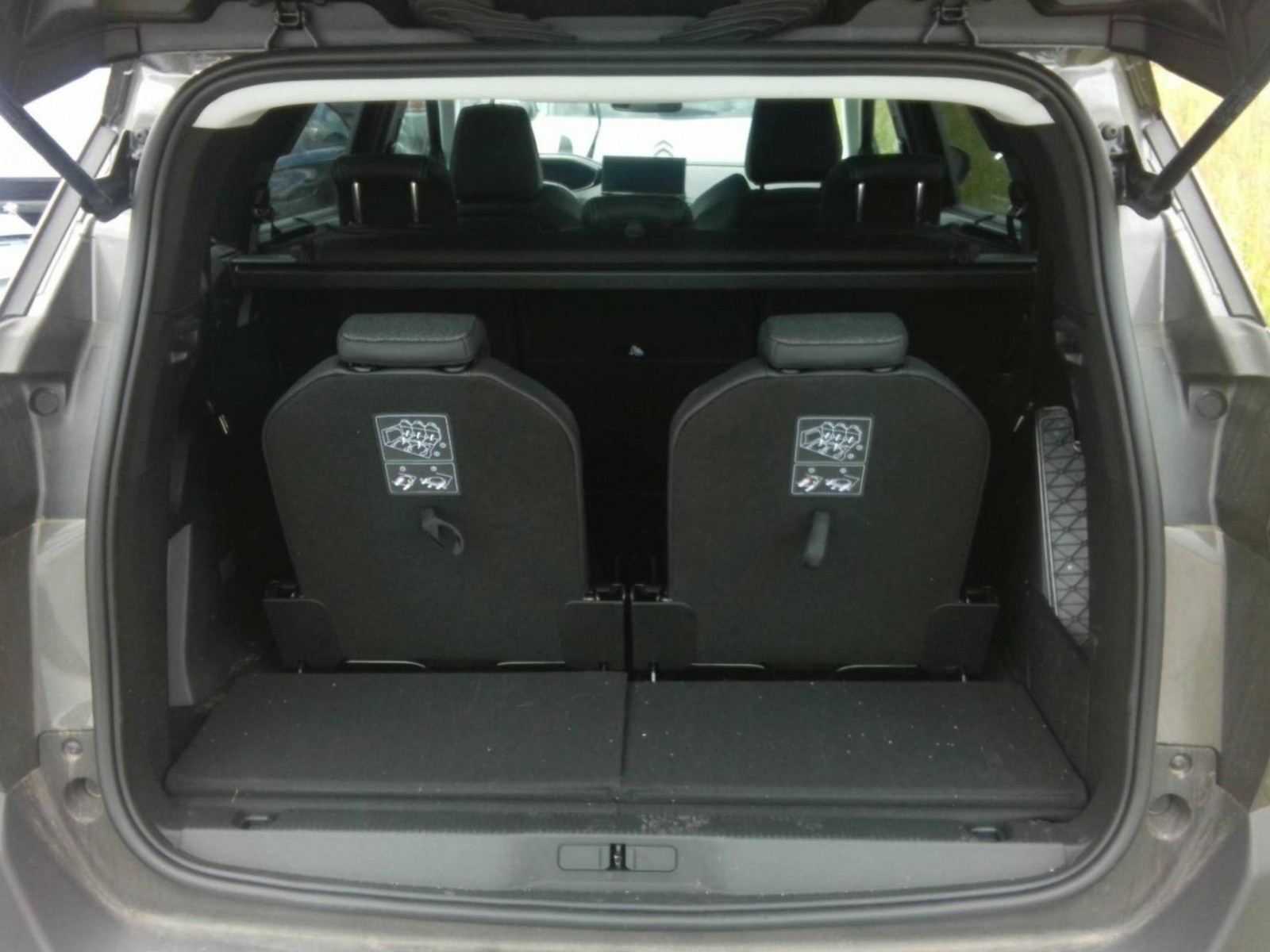 PEUGEOT - 5008 - #184104 - 8